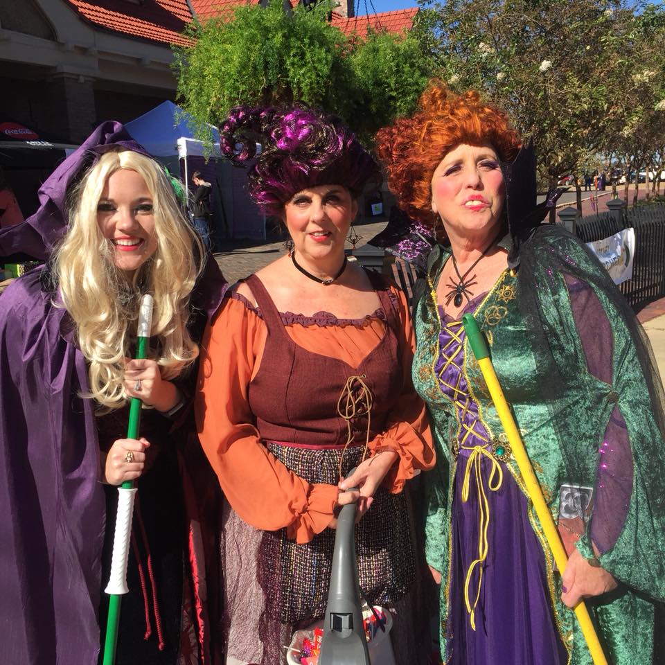 Howl-oween-Pet-Parade-1080px Downtown Witches Ride